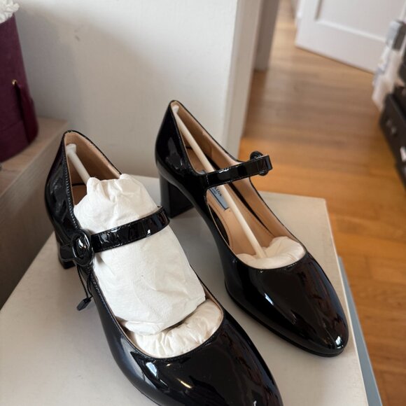 NWT Prada Mary Jane Pumps Black Patent Leather Block Heels Sz 34 - Picture 4 of 9